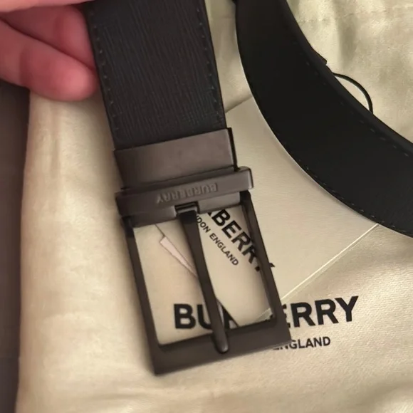 Burberry belt with gunmetal clasp Reversible Check TB Belt in Charcoal/graphite - Men  main image 2